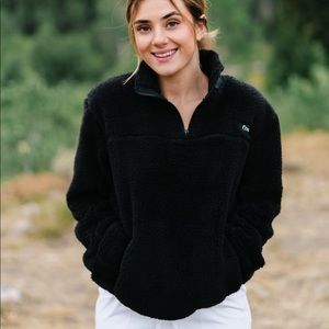 Zyia 1/4 zip teddy sweater black
